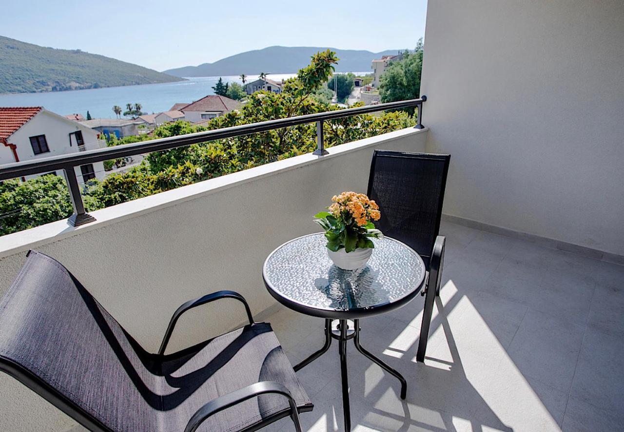Hotel Olimpija Plus Herceg Novi Buitenkant foto