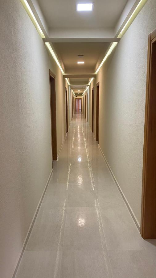 Hotel Olimpija Plus Herceg Novi Buitenkant foto