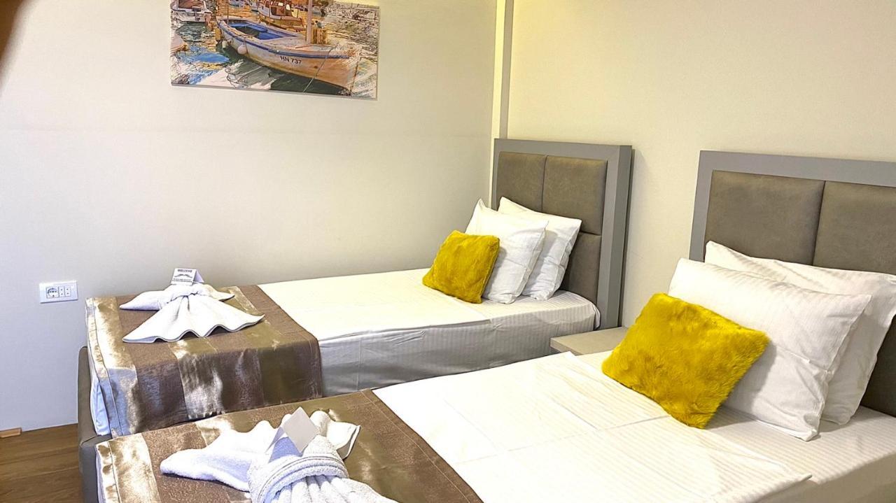 Hotel Olimpija Plus Herceg Novi Buitenkant foto