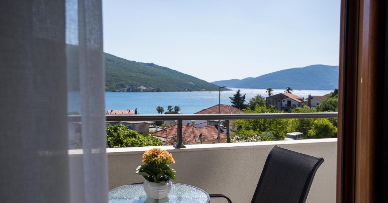 Hotel Olimpija Plus Herceg Novi Buitenkant foto