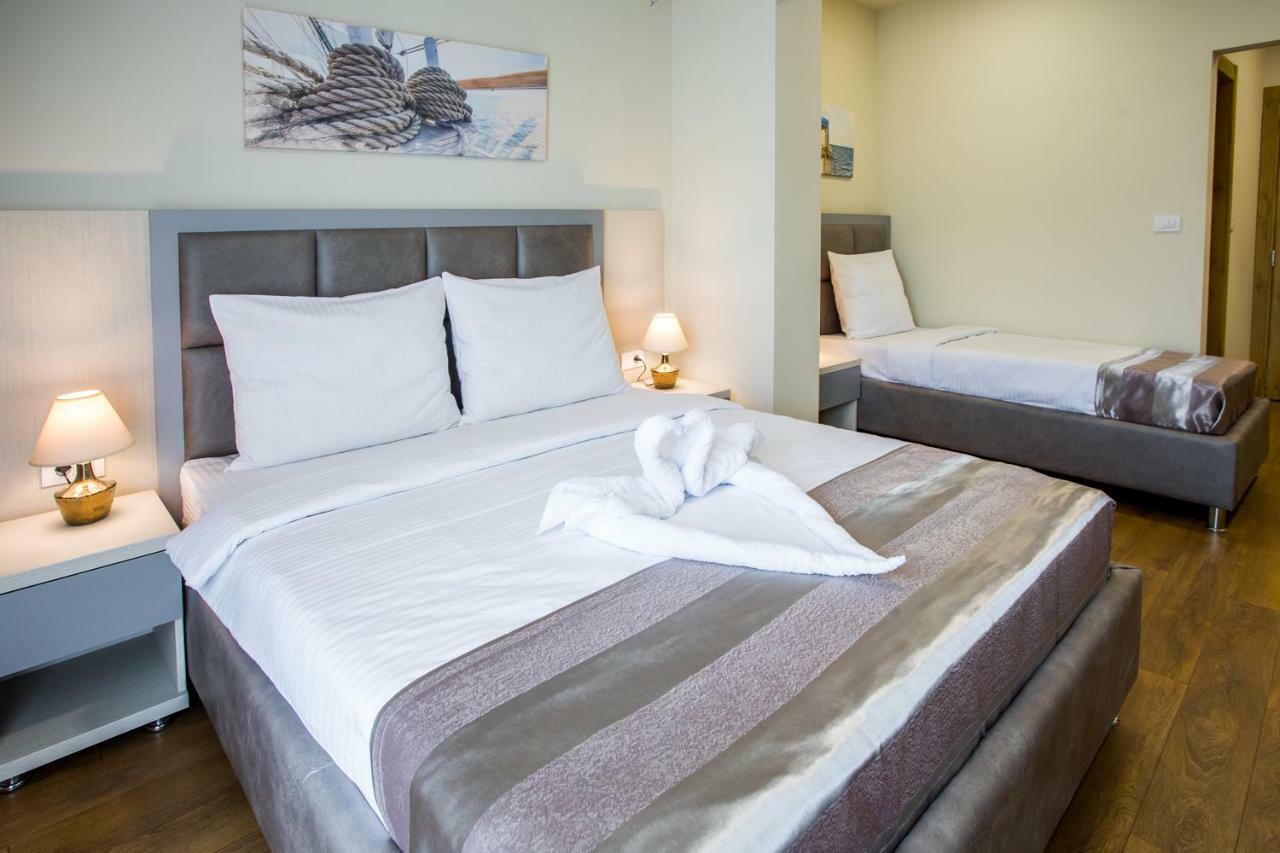 Hotel Olimpija Plus Herceg Novi Buitenkant foto