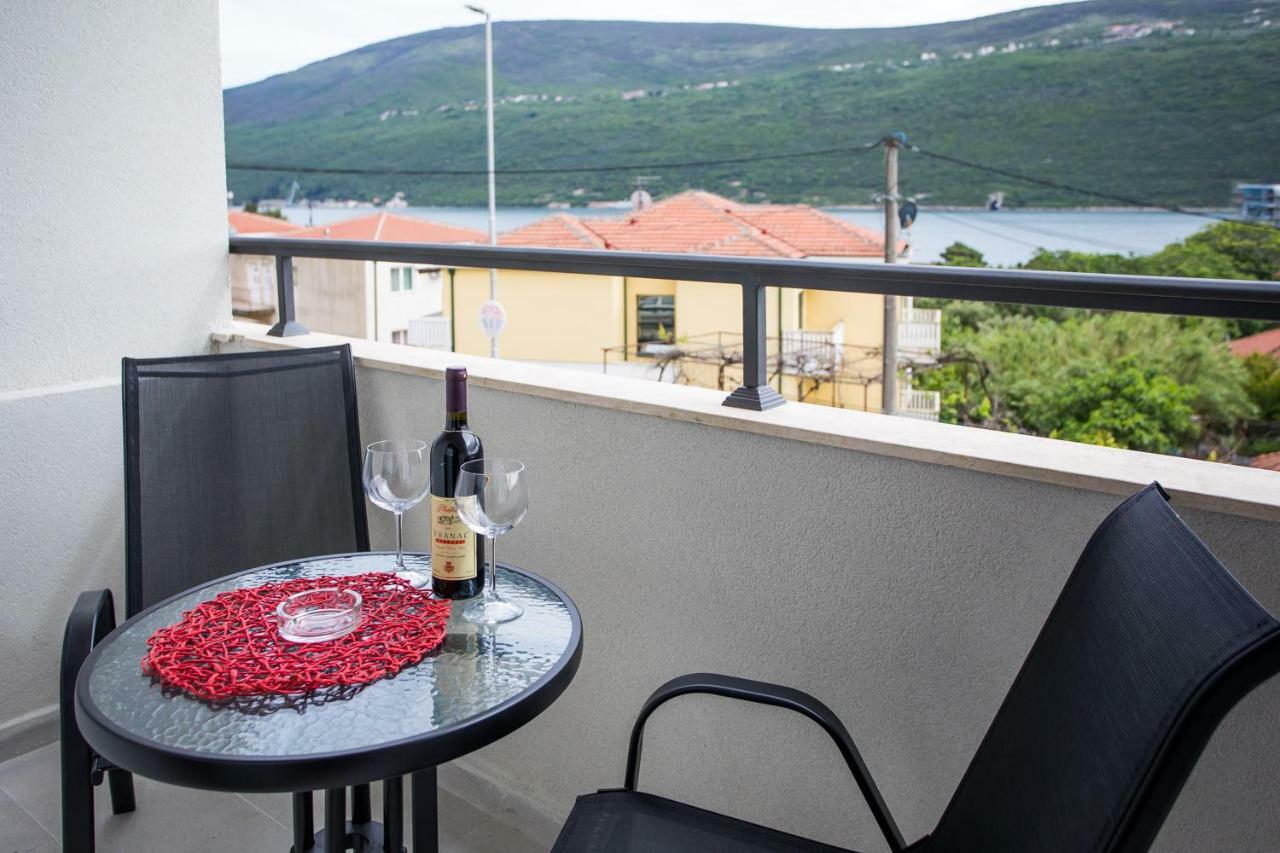 Hotel Olimpija Plus Herceg Novi Buitenkant foto