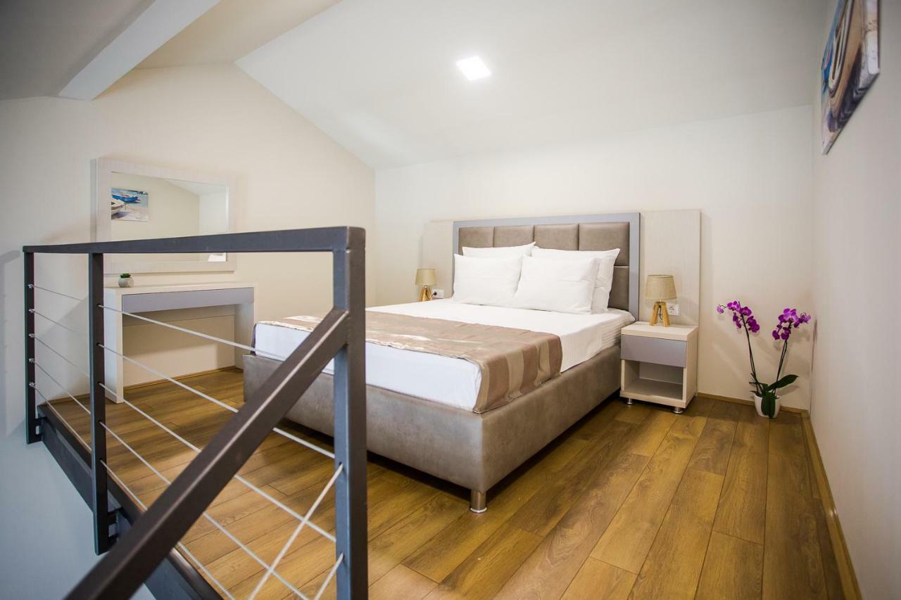 Hotel Olimpija Plus Herceg Novi Buitenkant foto