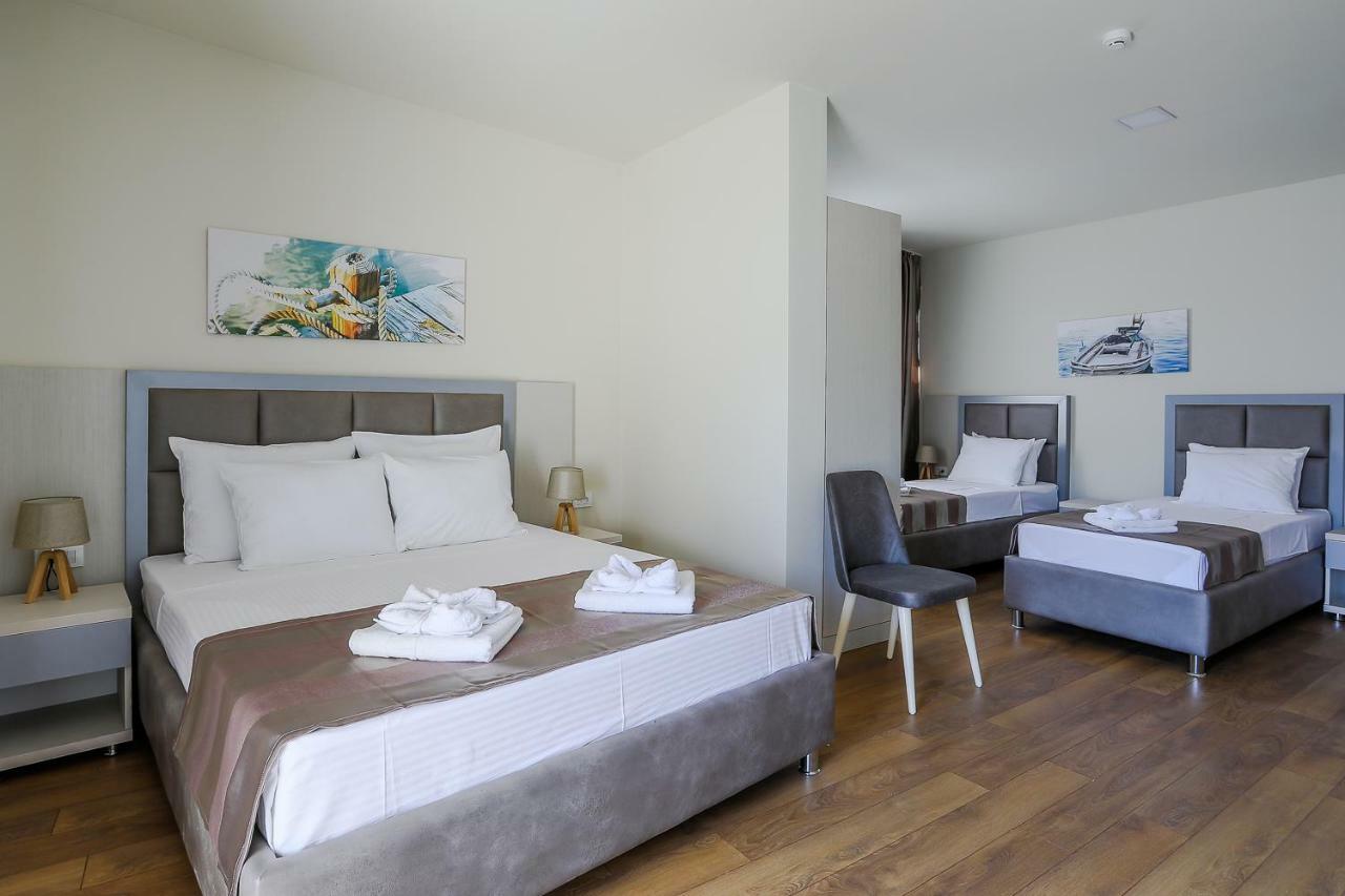 Hotel Olimpija Plus Herceg Novi Buitenkant foto